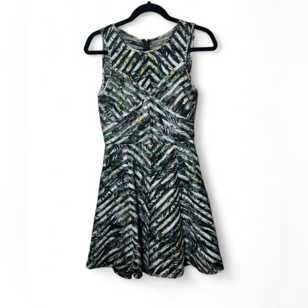 Parker Mirabella Women XS Green Black Tropical Mesh Sleeveless Fit Flare Dress‎